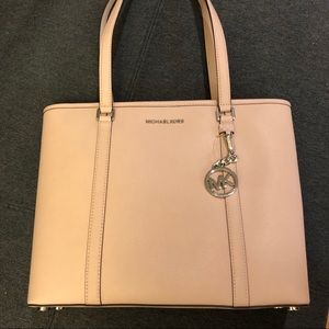 ❌SOLD❌ MICHAEL KORS Tote bag
